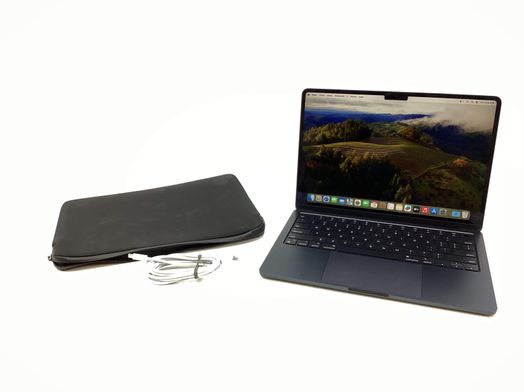 portatil apple apple macbook air m3 8-core 4.0 13 (8gpu) (2024) (a3113)