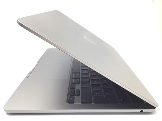 portatil apple apple macbook air m3 8-core 4.0 13 (8gpu) (2024) (a3113)
