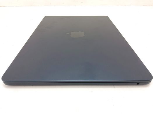 portatil apple apple macbook air m3 8-core 4.0 13 (8gpu) (2024) (a3113)