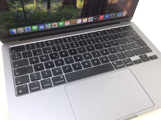 portatil apple apple macbook air m3 8-core 4.0 13 (8gpu) (2024) (a3113)