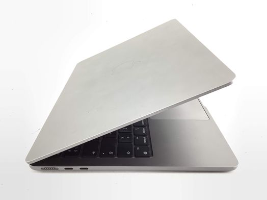 portatil apple apple macbook air m3 8-core 4.0 13 (8gpu) (2024) (a3113)