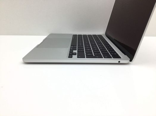 portatil apple apple macbook air m3 8-core 4.0 13 (8gpu) (2024) (a3113)