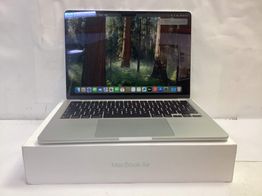 portatil apple apple macbook air m3 8-core 4.0 13 (8gpu) (2024) (a3113)