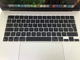 portatil apple apple macbook air m3 8-core 4.0 15 (10gpu) (2024) (a3114)