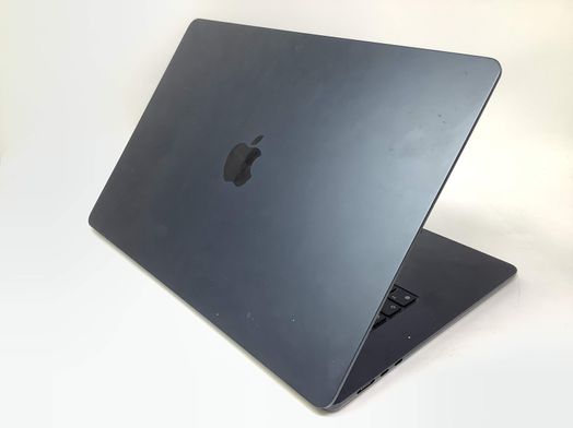 portatil apple apple macbook air m3 8-core 4.0 15 (10gpu) (2024) (a3114)