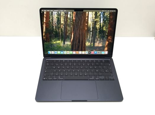 portatil apple apple macbook air m4 10-core 4.4 13 (8gpu) (2025) (a3240)