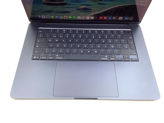 portatil apple apple macbook air m4 10-core 4.4 15 (10gpu) (2025) (a3241)