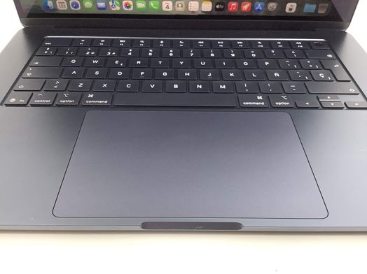 portatil apple apple macbook air m4 10-core 4.4 15 (10gpu) (2025) (a3241)