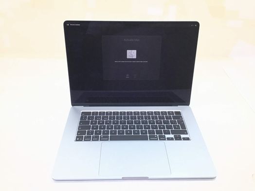 portatil apple apple macbook air m4 10-core 4.4 15 (10gpu) (2025) (a3241)