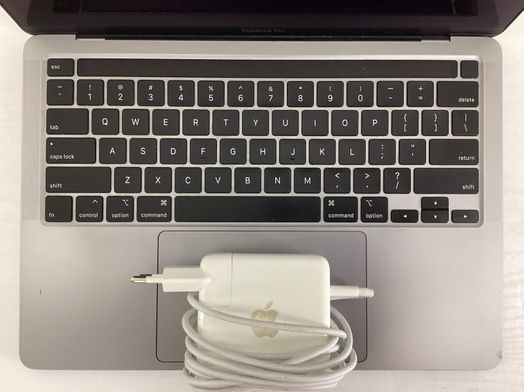 portatil apple apple macbook pro core i5 2.0 13 touchbar/touch id (2020) (a2251)