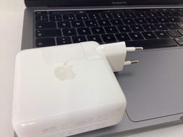 portatil apple apple macbook pro core i5 2.0 13 touchbar/touch id (2020) (a2251)