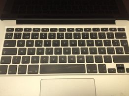 portatil apple apple macbook pro core i5 2.7 13 (2015) (a1502)