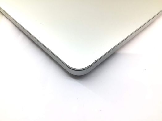 portatil apple apple macbook pro core i5 2.7 13 (2015) (a1502)