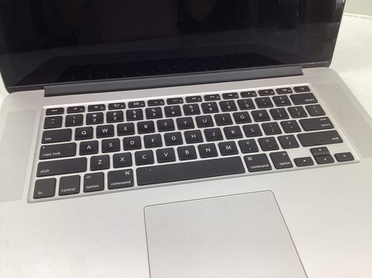 portatil apple apple macbook pro core i7 2.2 15 (2015) (a1398)