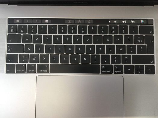 portatil apple apple macbook pro core i7 2.2 15 touchbar (2018) (a1990)