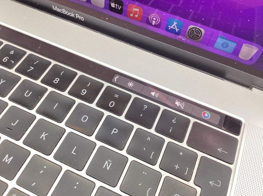 portatil apple apple macbook pro core i7 2.6 15 touchbar (2016) (a1707)