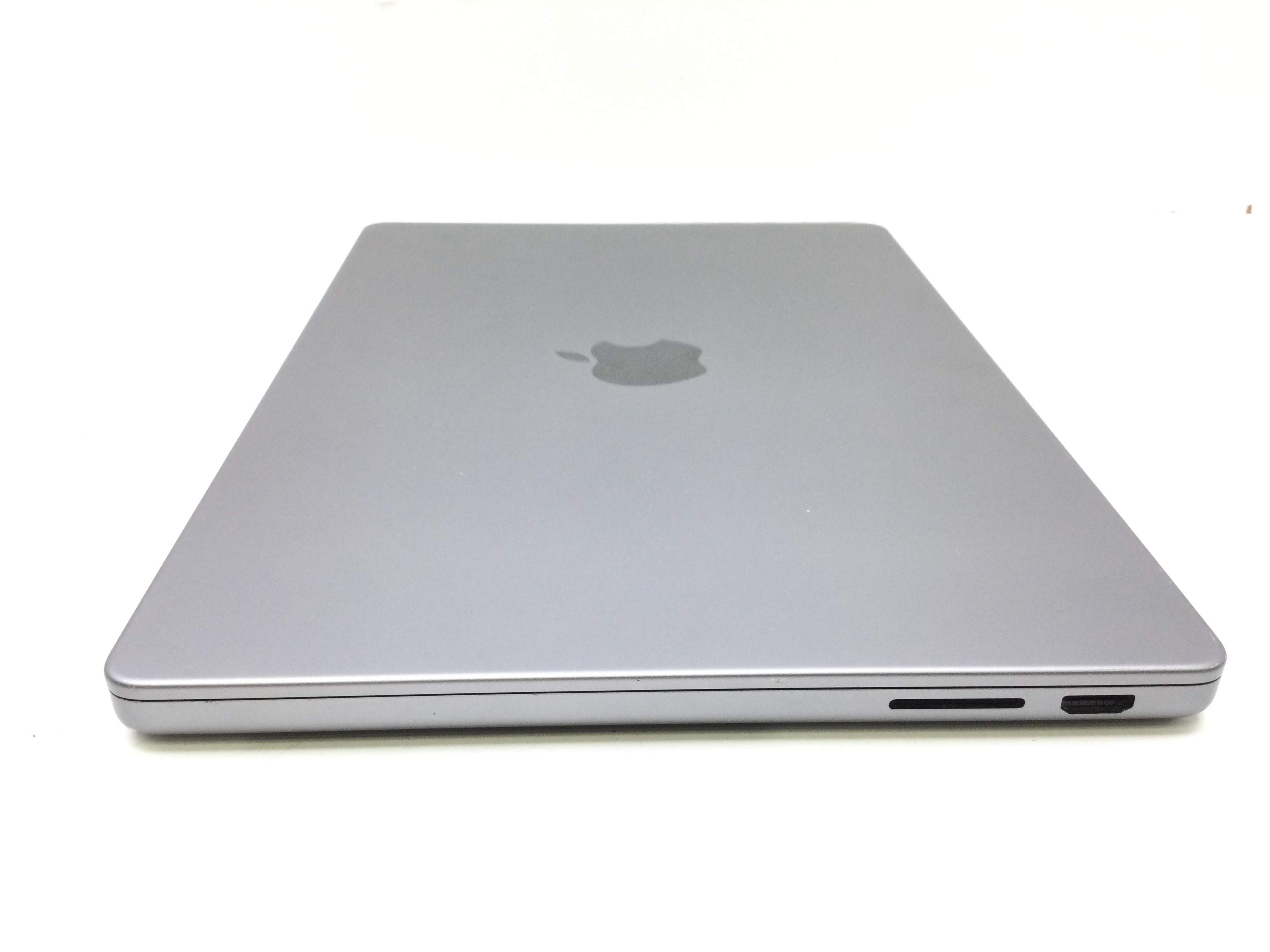 MacBook本体 Apple MacBook Pro M3 Apple MacBook Pro 16 (2023), M3 Max, 48GB, 1TB SSD, 16