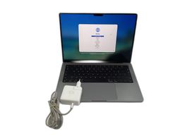 portatil apple apple macbook pro m3 8-core 4.0 14 (10gpu) (2023) (a2918)