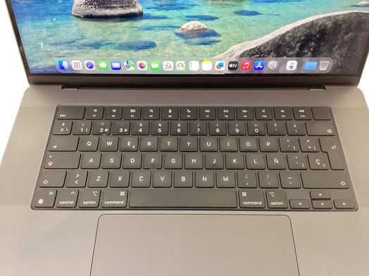 portatil apple apple macbook pro m3 pro 12-core 4.0 16 (18gpu)(2023)(a2991)