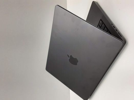 portatil apple apple macbook pro m3 pro