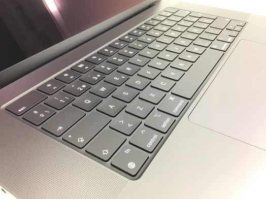 portatil apple apple macbook pro m4 pro 14-core 16 (20gpu)(2024)(a3403)