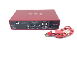 Preamplificador Focusrite Scarlett 2i4