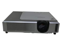 proyector polivalente hitachi cp-x5