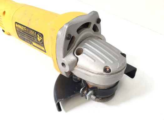 radial dewalt d28111
