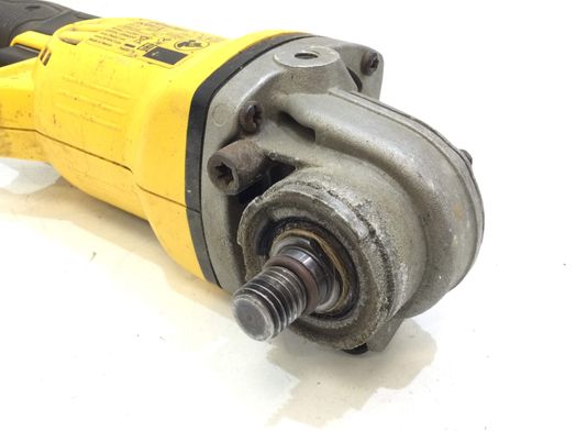 radial dewalt dcg412