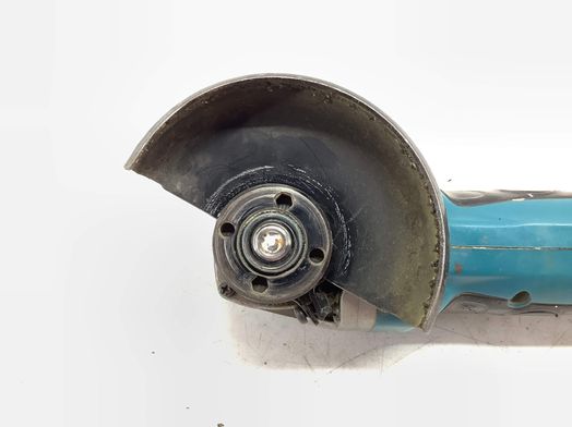 radial makita dga452