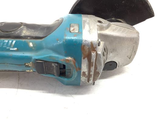 radial makita dga452