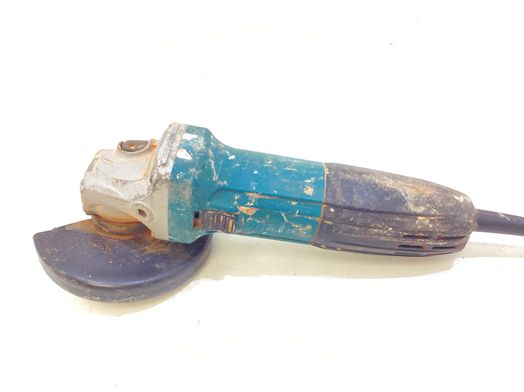 radial makita ga4530r