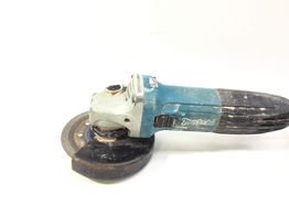 radial makita ga4530r