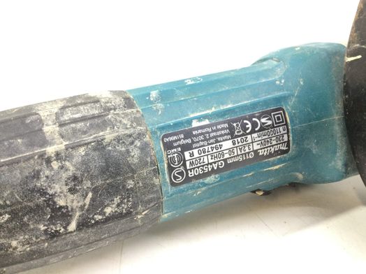 radial makita ga4530r