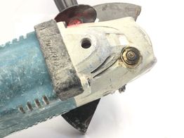 radial makita ga9020r