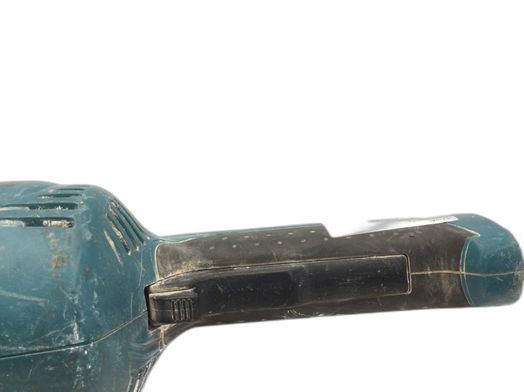 radial makita ga9020r