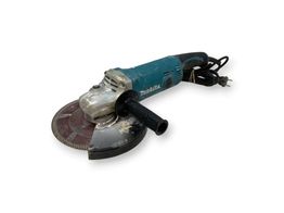 radial makita ga9050r