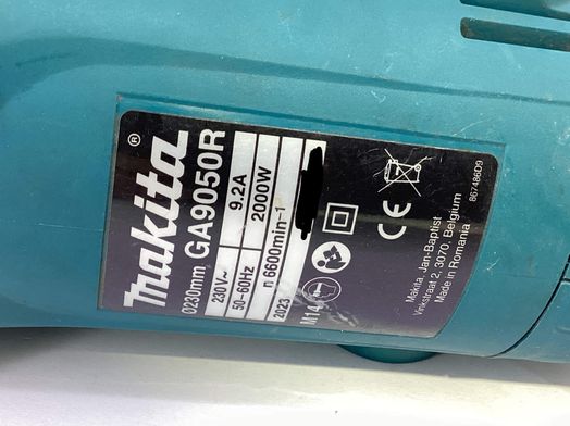 radial makita ga9050r