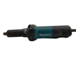radial makita gd0600