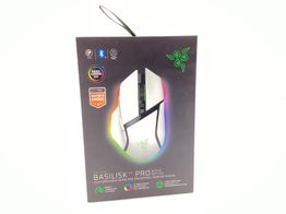 rato razer basilisk v3 pro white edition