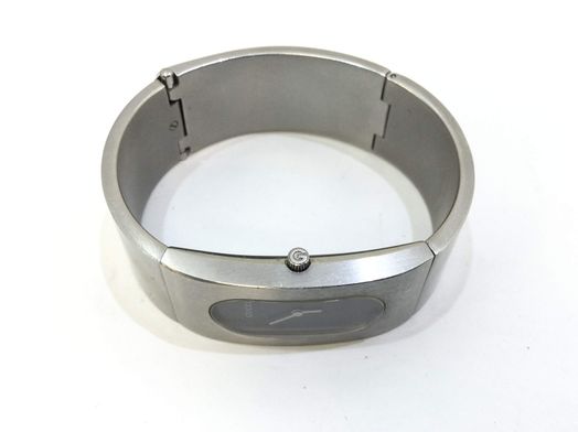 relogio gama alta senhora gucci 2400l