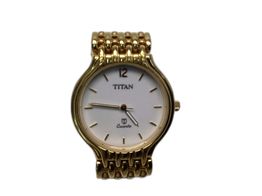 reloj pulsera se&ntilde;ora titan sin modelo