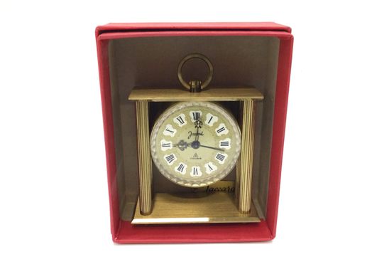 reloj sobremesa jaccard