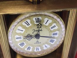 reloj sobremesa jaccard