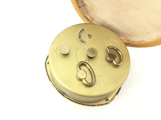 reloj sobremesa oris redondo almeja