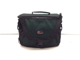 saco camara lowepro nova 4 aw