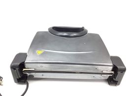 sandwichera comelec ge1180