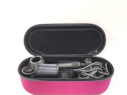 secador pelo dyson soco