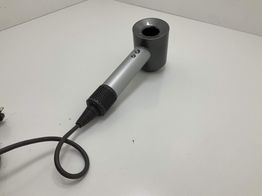 secador pelo dyson supersonic