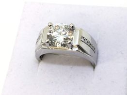 sello oro 18k con diamante de laboratorio 